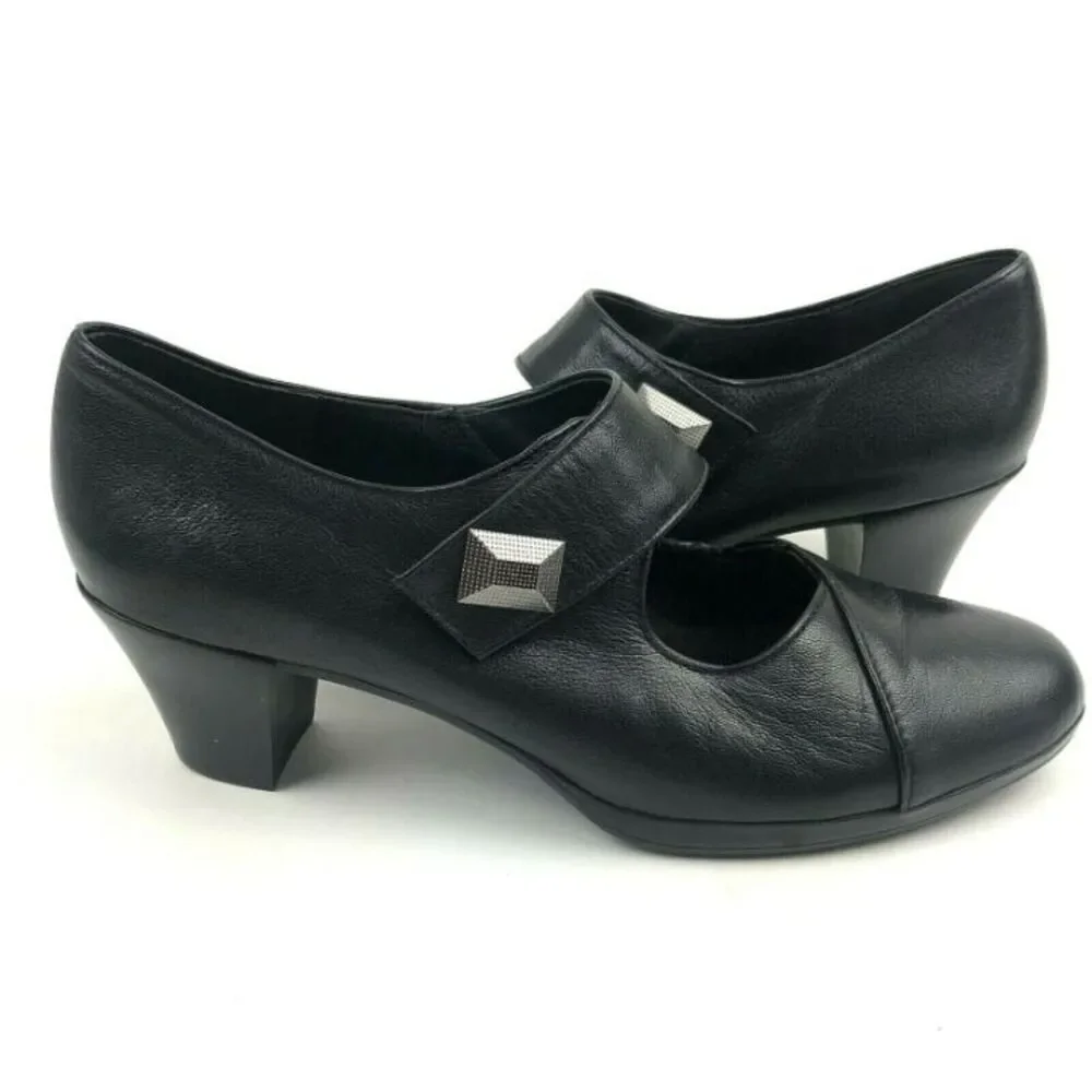 Munro Leann Black Comfort Pump 8